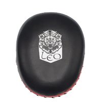 Лапы боксерские LEO AIR Essimo (LFMV, черно-красные)