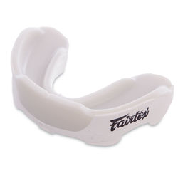 Капа боксерская односторонняя (одночелюстная) FAIRTEX MG3   (MG3, Белый)