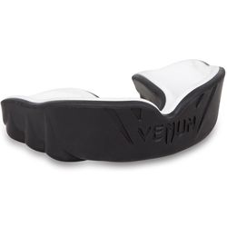 Капа Venum Challenger (EU-VENUM-0618, чорно-білий)