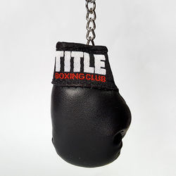 Сувенирная боксерская перчатка на кольце TITLE (TBCBGKR, черная)