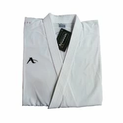 Кимоно для каратэ Arawaza Onyx Air с аккредитацией WKF (AOAWKF, белое)